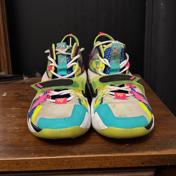 Sold
Jordan Why Not 0.3
Russel Westbrook LA Born
NBA AllStar Collection
Size 14 - Picture 5 of 6